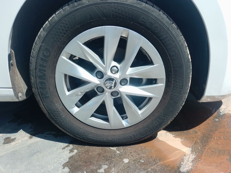 Recambio de llanta para skoda fabia iv (pj3) 1.0 mpi referencia OEM IAM   