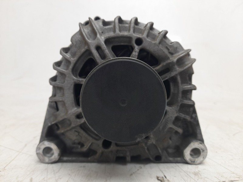 Recambio de alternador para opel crossland x / crossland (p17, p2qo) 1.2 (75) referencia OEM IAM 9835689480 FG12T163 ALF101551HQ