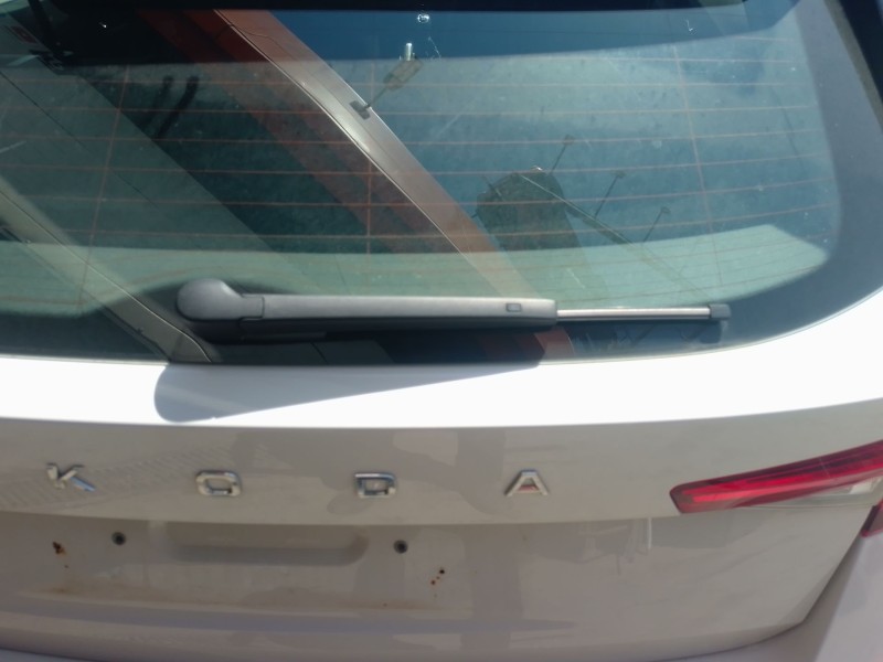 Recambio de brazo limpia trasero para skoda fabia iv (pj3) 1.0 mpi referencia OEM IAM   