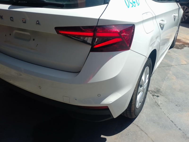 Recambio de paragolpes trasero para skoda fabia iv (pj3) 1.0 mpi referencia OEM IAM   