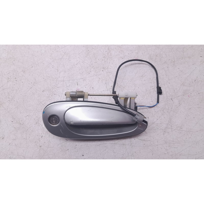 Recambio de maneta exterior delantera derecha para porsche 911 descapotable (996) 3.4 carrera 4 referencia OEM IAM 99653706402  