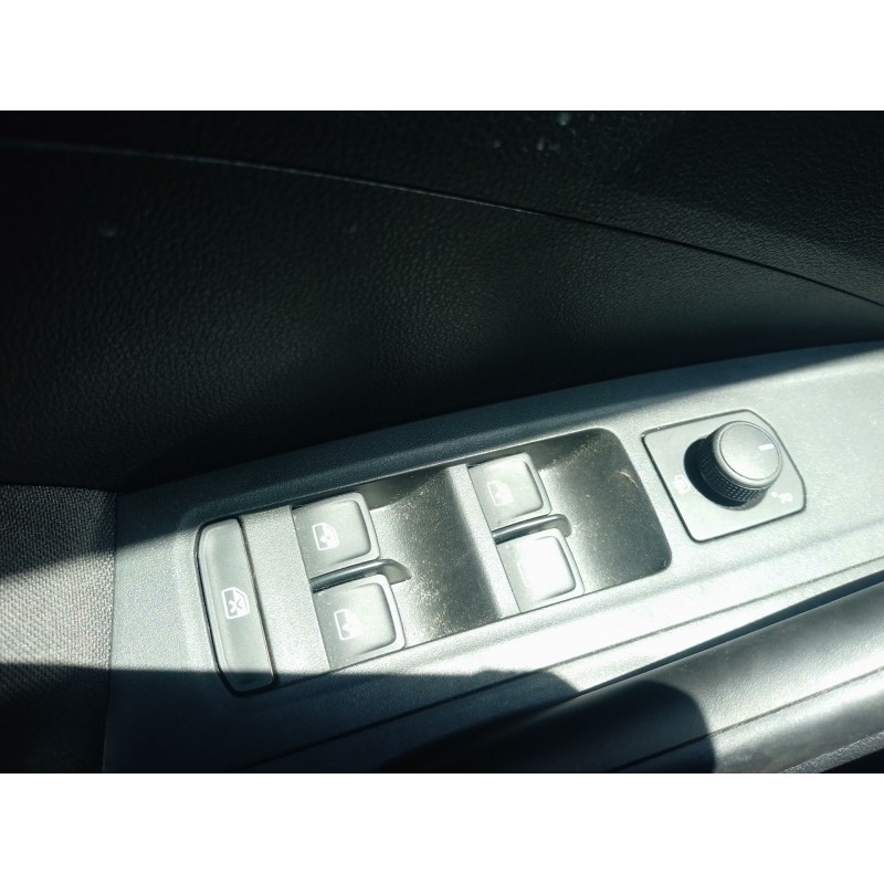 Recambio de mando elevalunas delantero izquierdo para skoda fabia iv (pj3) 1.0 mpi referencia OEM IAM   