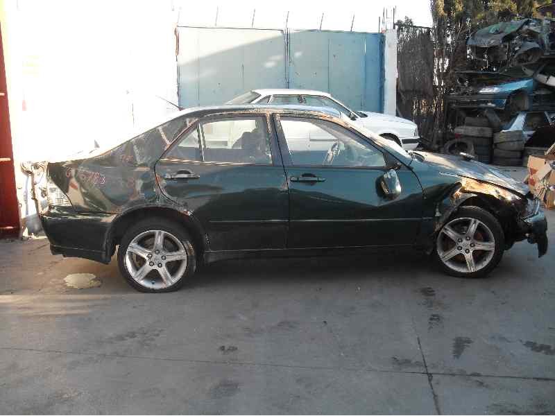 toyota lexus is 200 (gxe10) del año 1999