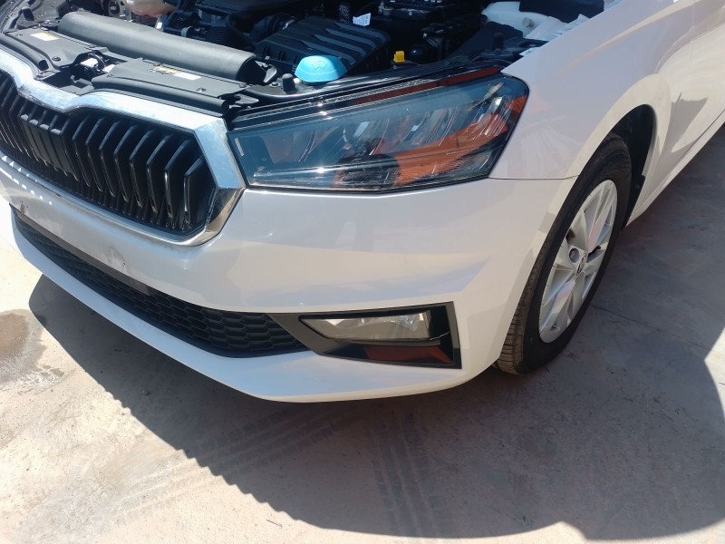 Recambio de paragolpes delantero para skoda fabia iv (pj3) 1.0 mpi referencia OEM IAM   