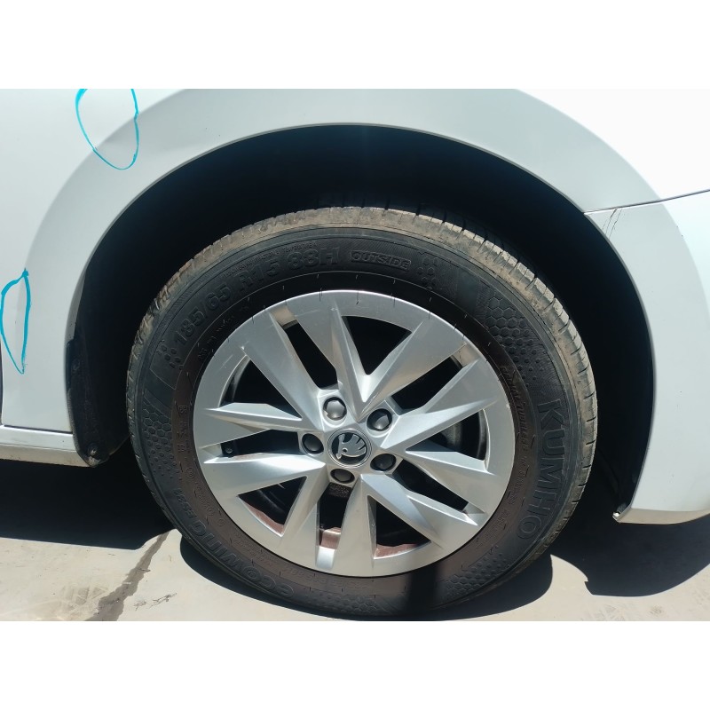 Recambio de paso rueda delantero derecho para skoda fabia iv (pj3) 1.0 mpi referencia OEM IAM   