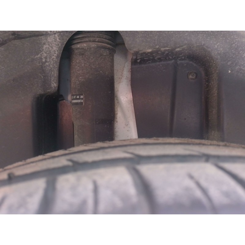 Recambio de amortiguador trasero derecho para skoda fabia iv (pj3) 1.0 mpi referencia OEM IAM   