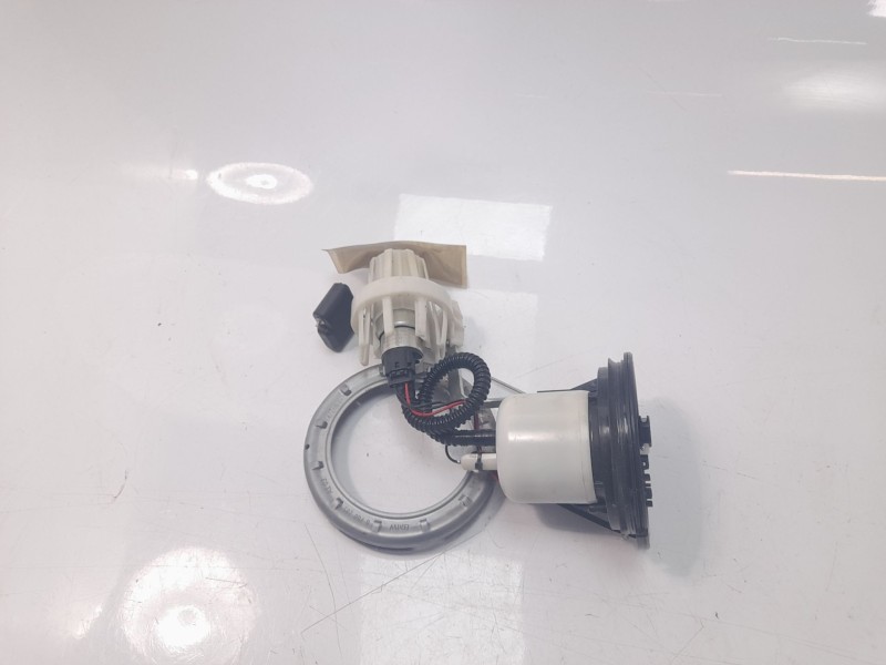 Recambio de bomba combustible para bmw r 1250 r 1250 rt (1t13) referencia OEM IAM 8393577  