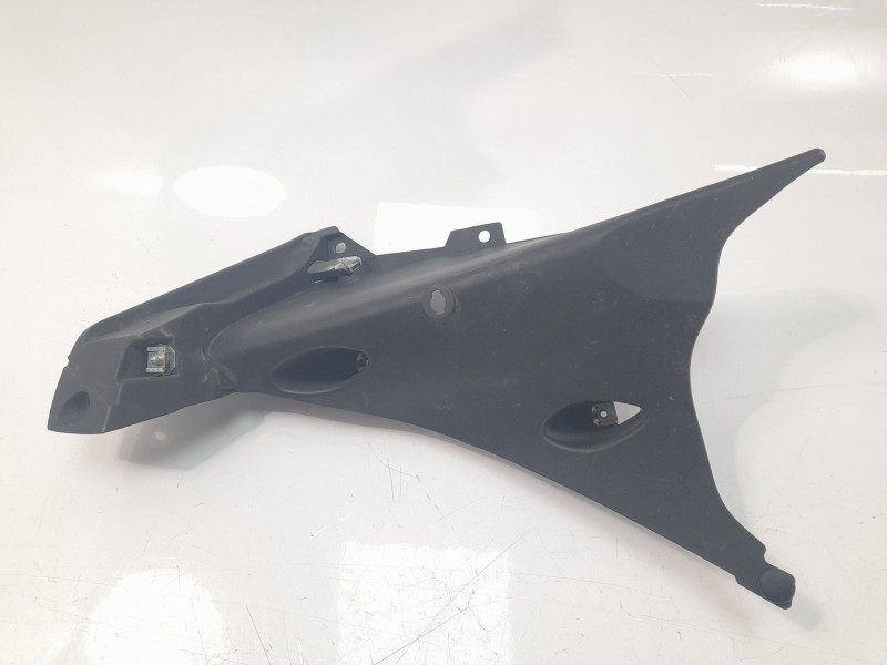 Recambio de moldura para bmw r 1250 r 1250 rt (1t13) referencia OEM IAM 46638529336  