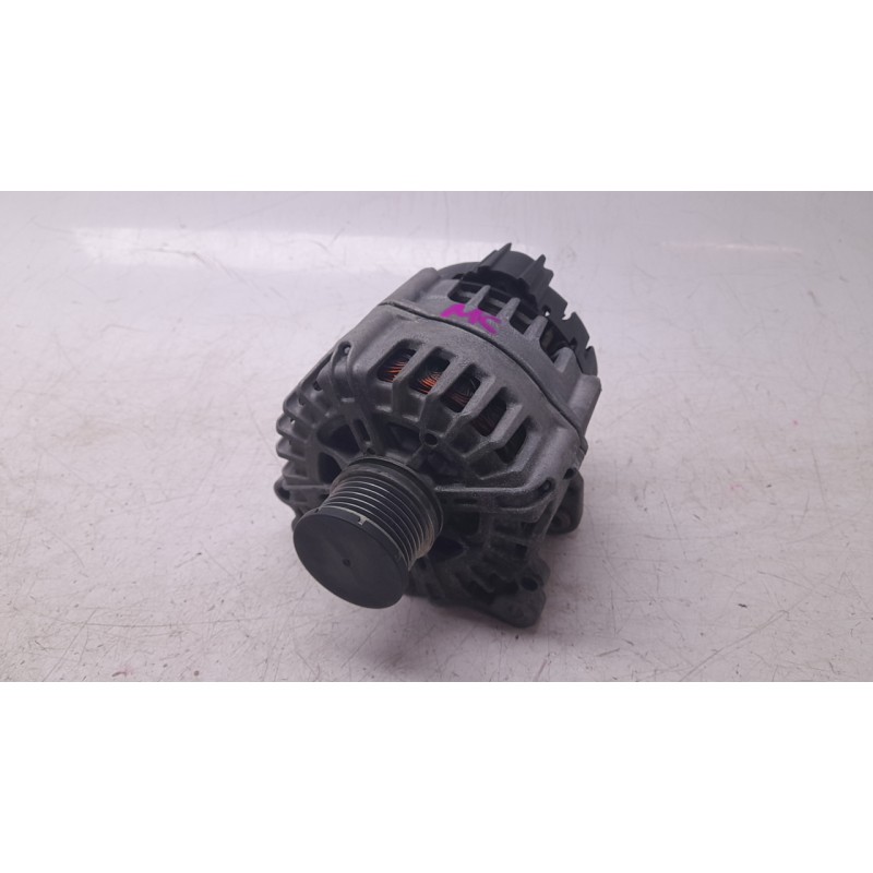 Recambio de alternador para audi a4 b9 avant (8w5, 8wd) 2.0 tdi referencia OEM IAM 04L903024A EG18S015 ALF901351HQ/ALF901351VL/R