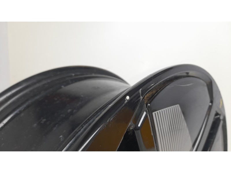 Recambio de llanta para omoda omoda 5 hev referencia OEM IAM 203001840AA  
