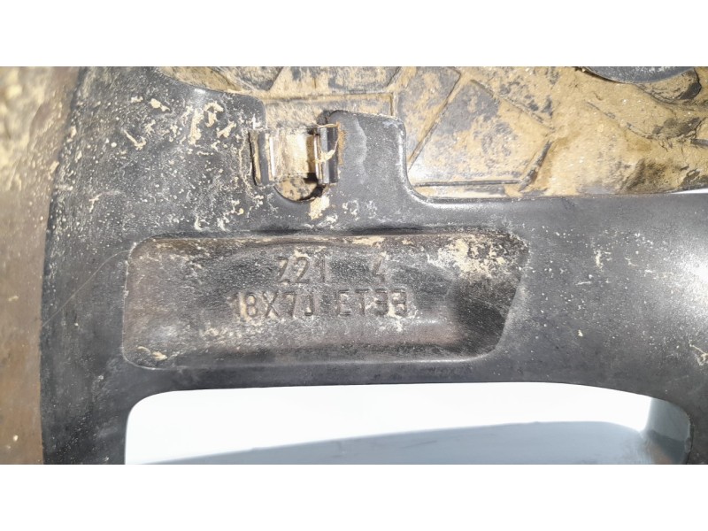 Recambio de llanta para omoda omoda 5 hev referencia OEM IAM 203001840AA  
