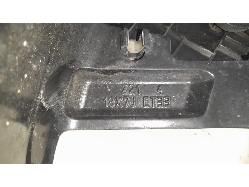 Recambio de llanta para omoda omoda 5 hev referencia OEM IAM 203001840AA  