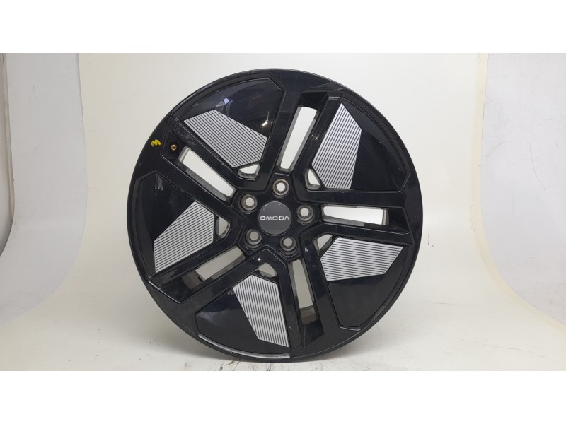 Recambio de llanta para omoda omoda 5 hev referencia OEM IAM 203001840AA  