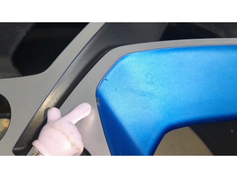 Recambio de llanta para lynk & co 01 phev referencia OEM IAM 8889658786  