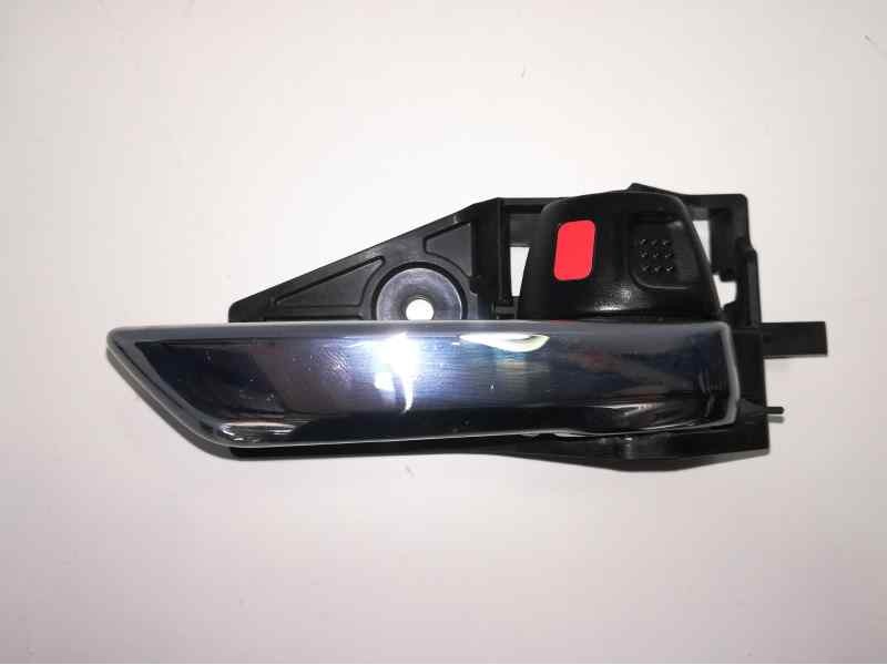 Recambio de maneta interior delantera derecha para suzuki vitara 1.6 ddis comfort 4x4 referencia OEM IAM   