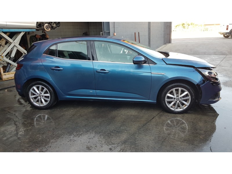 renault megane iv berlina 5p del año 2016