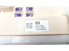 Recambio de caja reles / fusibles para toyota rav 4 referencia OEM IAM 8273042811   2