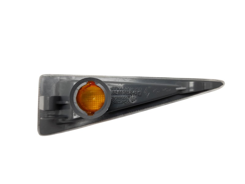 Recambio de piloto lateral izquierdo para renault megane ii berlina 5p referencia OEM IAM 8200301241  103F19381302/15805755/5510