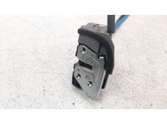 Recambio de cerradura puerta trasera derecha para ssangyong rexton limited 4x4 referencia OEM IAM 7132036000  