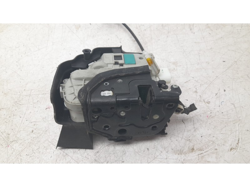 Recambio de cerradura puerta delantera izquierda para audi a4 b9 avant (8w5, 8wd) 2.0 tdi referencia OEM IAM 8X1837015B  1996601