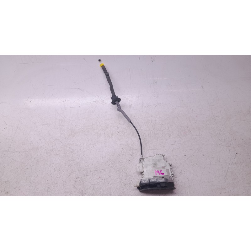 Recambio de cerradura puerta trasera izquierda para audi a4 b9 avant (8w5, 8wd) 2.0 tdi referencia OEM IAM 8X0839015E  EZCAU325/