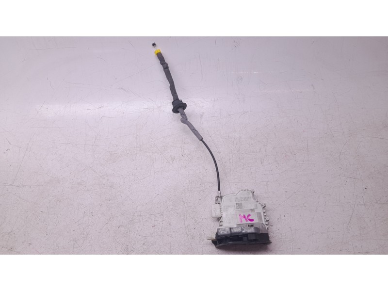 Recambio de cerradura puerta trasera izquierda para audi a4 b9 avant (8w5, 8wd) 2.0 tdi referencia OEM IAM 8X0839015E  EZCAU325/