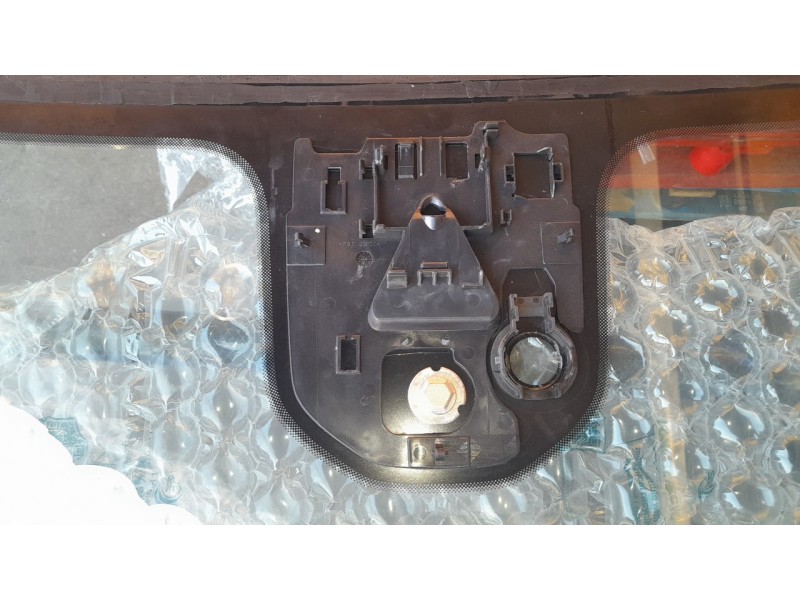 Recambio de parabrisas para maserati ghibli iii (m157) 3.0 referencia OEM IAM 673006969  
