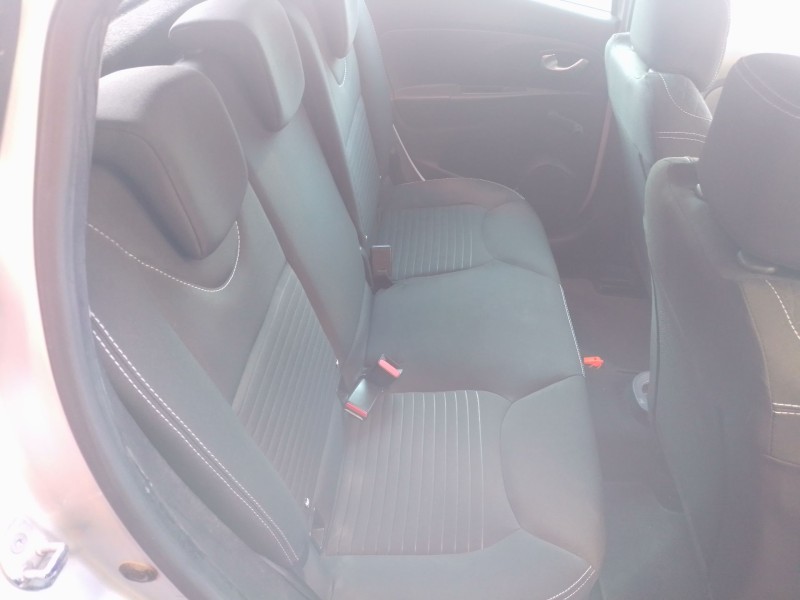 Recambio de juego asientos completo para renault clio iv (bh_) 0.9 tce 90 referencia OEM IAM   