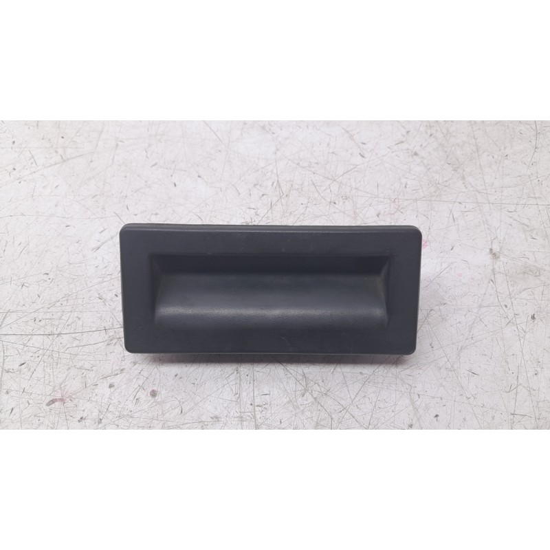 Recambio de maneta exterior porton para audi a4 b9 avant (8w5, 8wd) 2.0 tdi referencia OEM IAM 3V0827566  EZCVW327