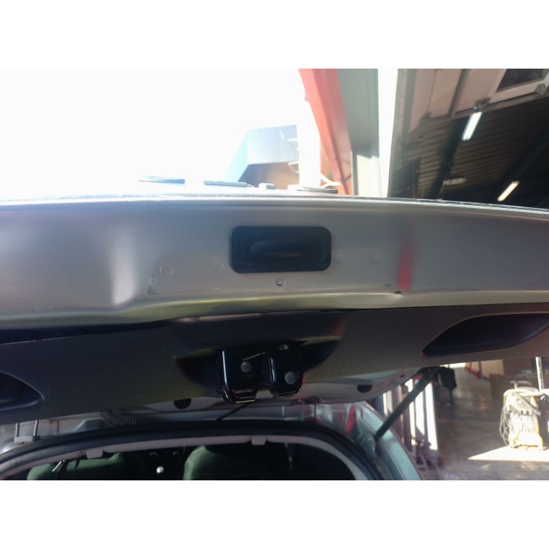 Recambio de maneta exterior porton para renault clio iv (bh_) 0.9 tce 90 referencia OEM IAM   
