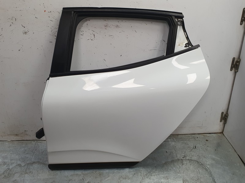Recambio de puerta trasera izquierda para renault clio v (b7_) 1.5 blue dci 85 (b7ag) referencia OEM IAM 821014363R  