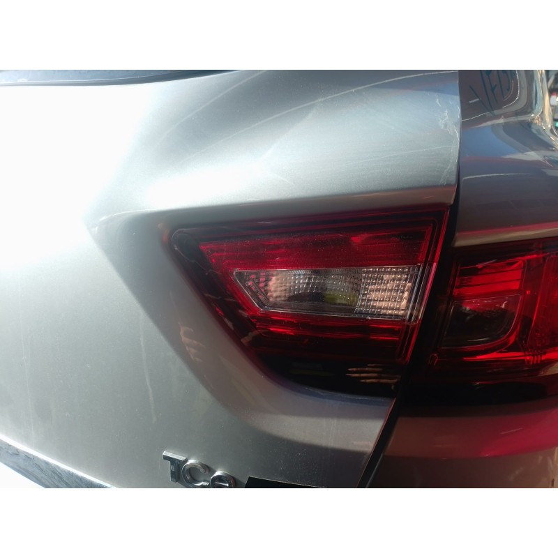 Recambio de piloto trasero derecho interior para renault clio iv (bh_) 0.9 tce 90 referencia OEM IAM   