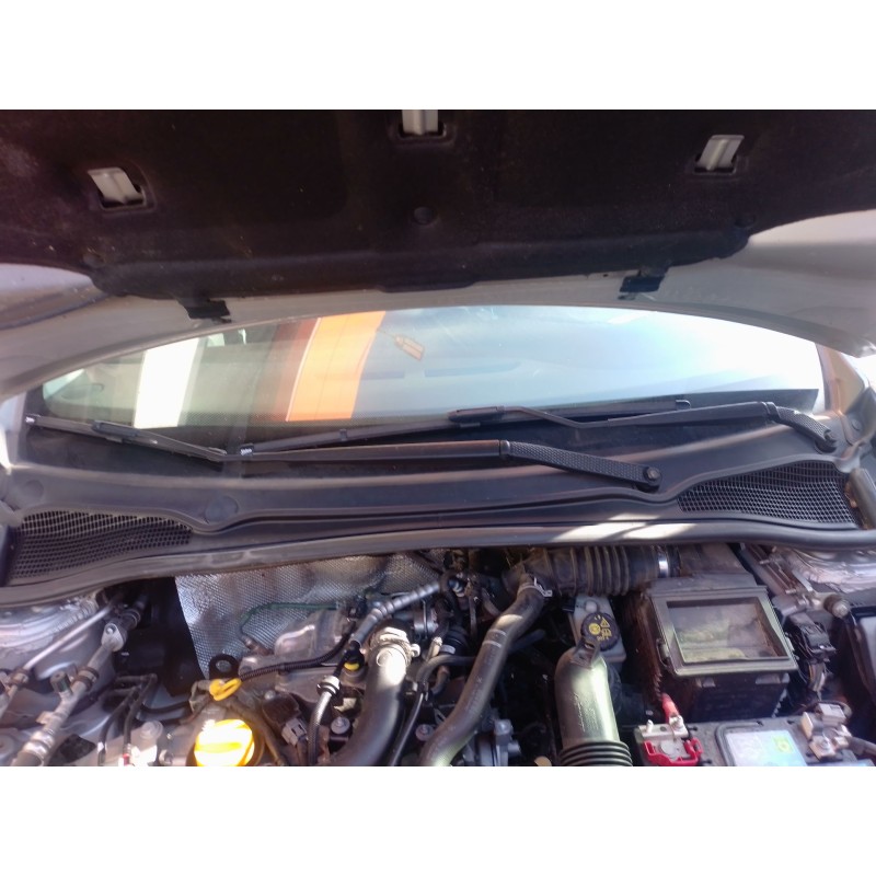 Recambio de brazo limpia delantero derecho para renault clio iv (bh_) 0.9 tce 90 referencia OEM IAM   