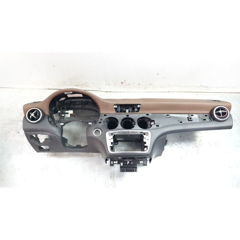 Recambio de salpicadero para mercedes-benz clase gla (x156) gla 200 cdi / d (156.908) referencia OEM IAM 1176801101  