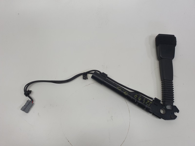 Recambio de cinturon seguridad delantero derecho para bmw x1 (e84) sdrive 18 d referencia OEM IAM 33040941  