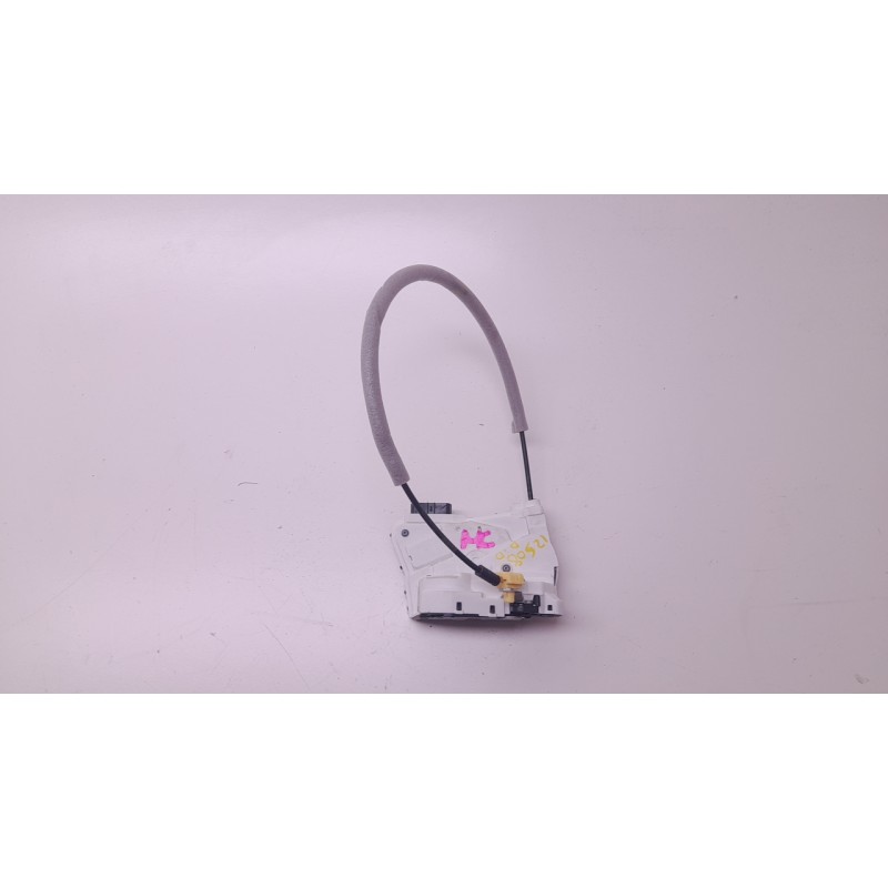 Recambio de cerradura puerta delantera derecha para mg zs suv (azs1) 1.5 vti referencia OEM IAM 10640588  