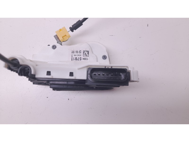 Recambio de cerradura puerta delantera derecha para mg zs suv (azs1) 1.5 vti referencia OEM IAM 10640588  