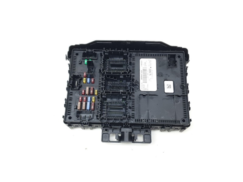 Recambio de caja reles / fusibles para ford kuga iii (dfk) 2.5 duratec plug-in-hybrid referencia OEM IAM LU5T15604BJCE  