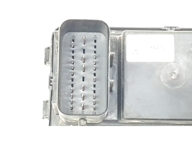 Recambio de caja reles / fusibles para ford kuga iii (dfk) 2.5 duratec plug-in-hybrid referencia OEM IAM LX6T14D068HAG  