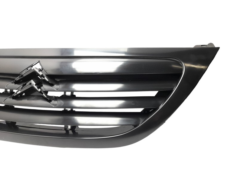 Recambio de rejilla delantera para citroën c3 referencia OEM IAM 7804L0  107072405/5141500/CI3202001