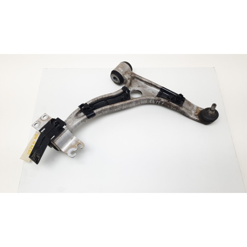 Recambio de brazo suspension superior delantero derecho para mercedes-benz clase gla (x156) gla 200 cdi / d (156.908) referencia