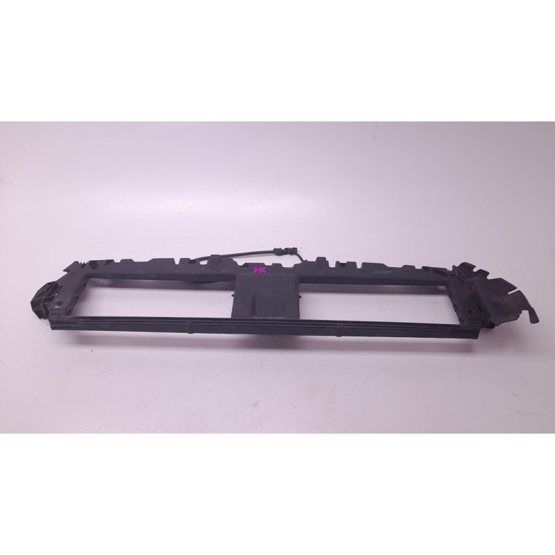 Recambio de soporte paragolpes delantero para audi a4 b9 avant (8w5, 8wd) 2.0 tdi referencia OEM IAM 8W0807771  AD0262102/203151