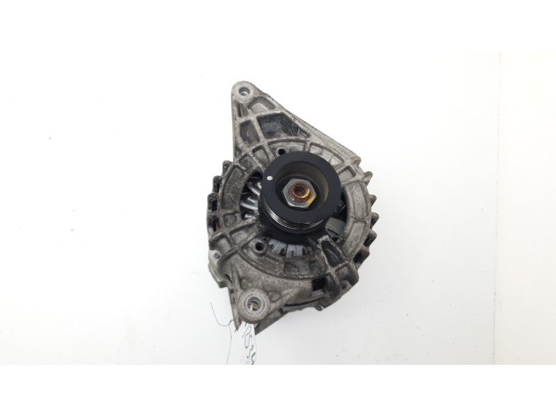 Recambio de alternador para mercedes-benz clase gla (x156) gla 200 cdi / d (156.908) referencia OEM IAM 0009063322 0125711028 AL