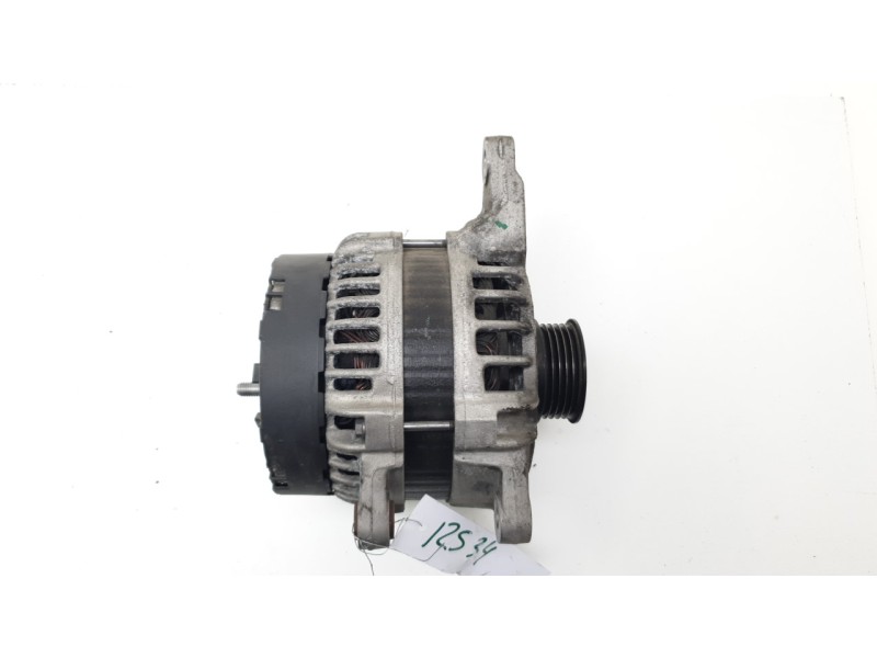 Recambio de alternador para mercedes-benz clase gla (x156) gla 200 cdi / d (156.908) referencia OEM IAM 0009063322 0125711028 AL