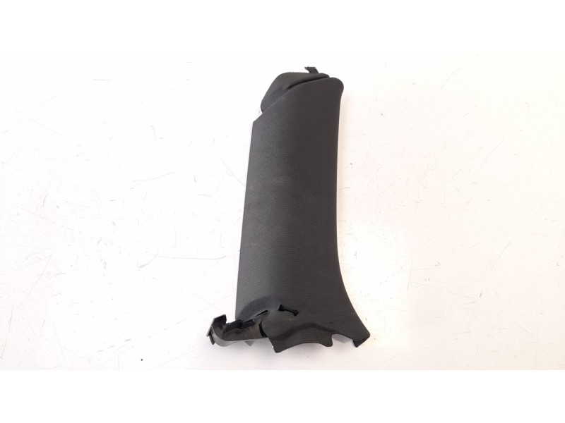 Recambio de molduras traseras para audi a3 (8v) 2.0 16v tdi referencia OEM IAM 5V4867287  