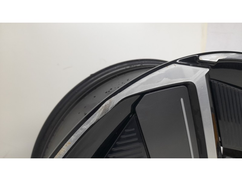 Recambio de llanta para jaecoo 7 phev 2025 referencia OEM IAM 203000915AA  