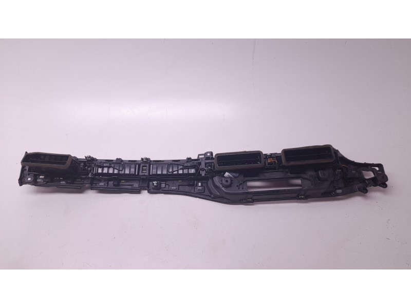 Recambio de aireador central para audi a4 b9 avant (8w5, 8wd) 2.0 tdi referencia OEM IAM 8W1820902  