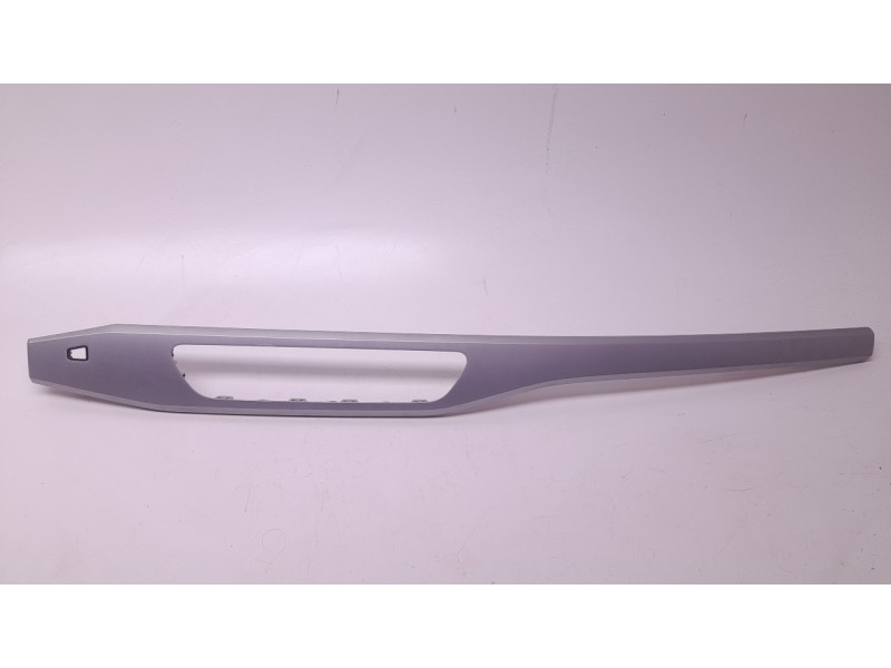 Recambio de moldura para audi a4 b9 avant (8w5, 8wd) 2.0 tdi referencia OEM IAM 8W1853190  