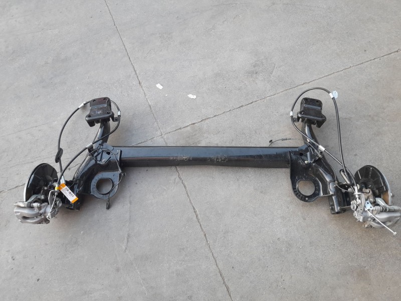 Recambio de puente trasero para mg zs suv (azs1) 1.5 vti referencia OEM IAM 11066668  