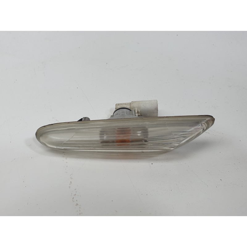 Recambio de piloto lateral derecho para bmw 3 (e90) 320 d referencia OEM IAM 63136932997  103F06130310/103F06130311/103F06130312
